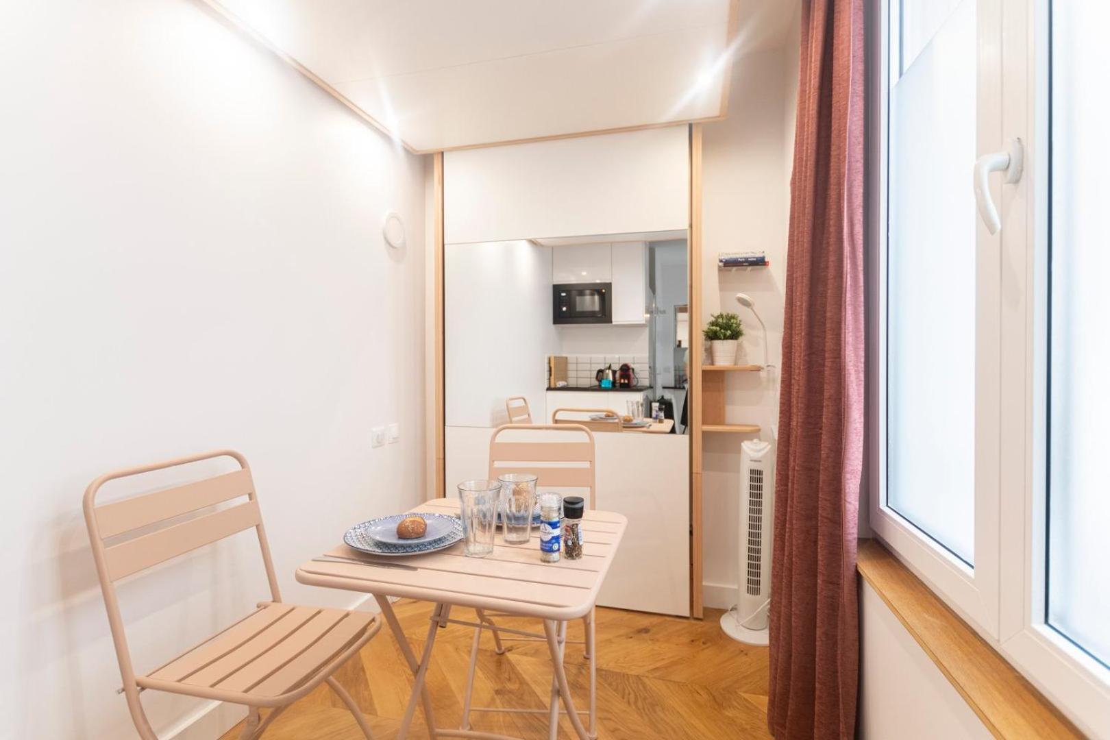 Super Central Mini Studio - 2 Pax, Murphy Bed Παρίσι Εξωτερικό φωτογραφία